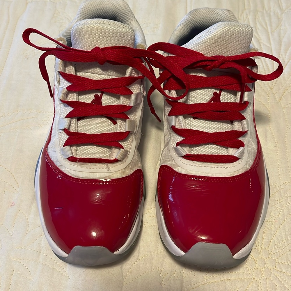 Boys 6.5 - Air Jordan 11 CMFT Low Basketball Shoes -USED